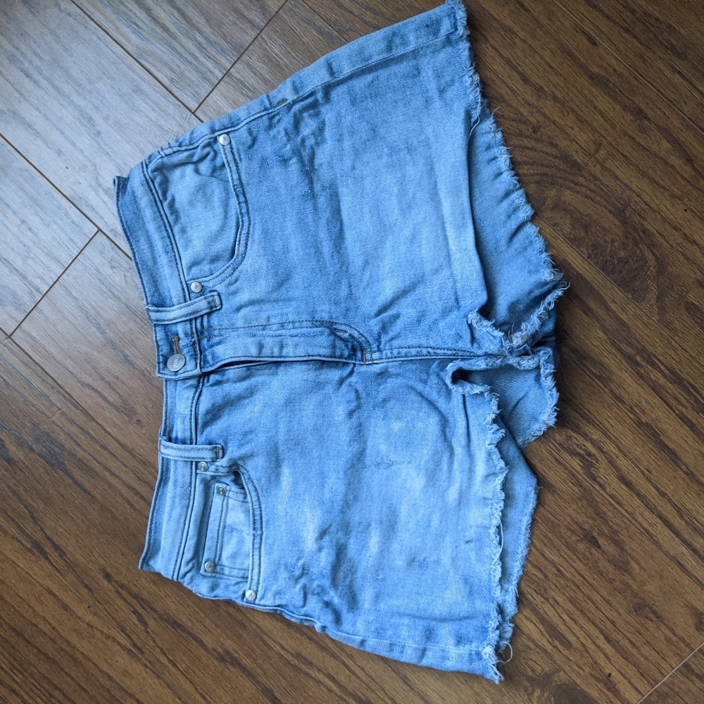 Highed waisted shorts
